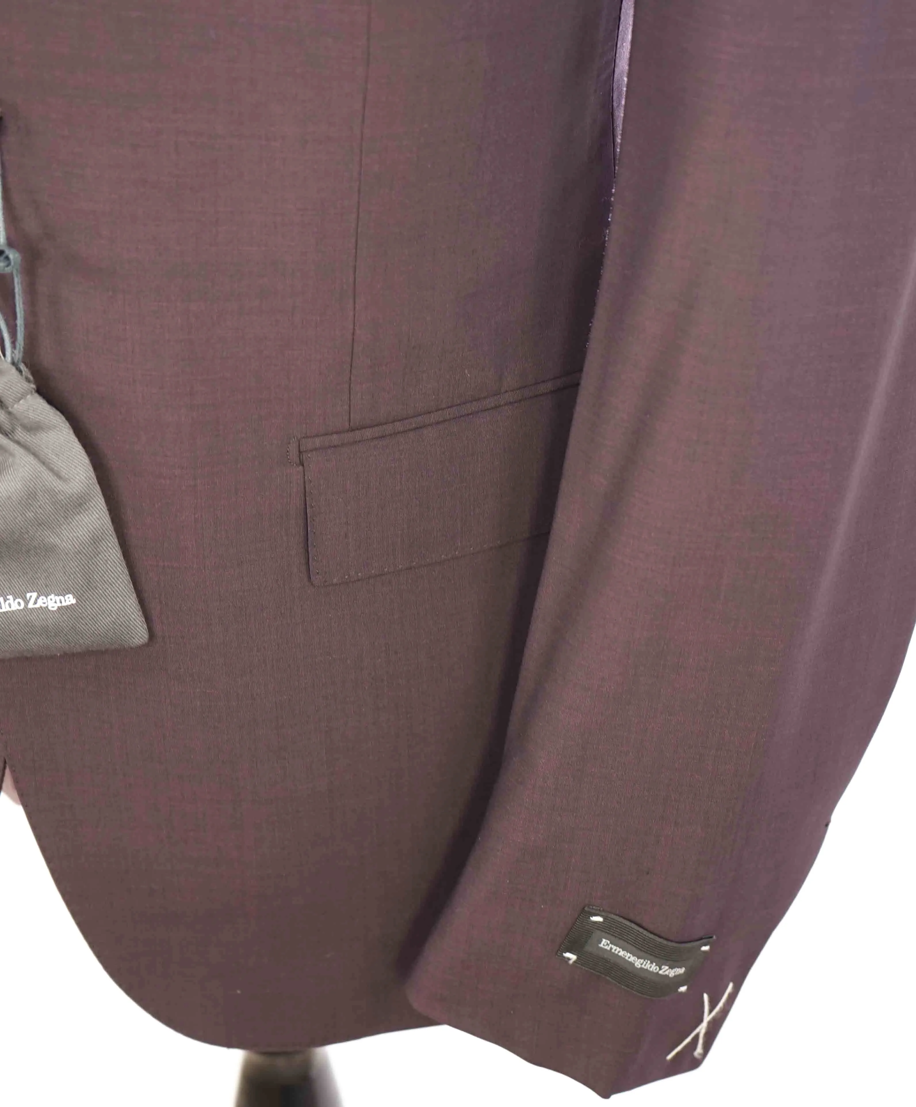 $3,295 ERMENEGILDO ZEGNA -“LEGGERISSIMO" SILK BURGUNDY Red Blazer - 42R 34W