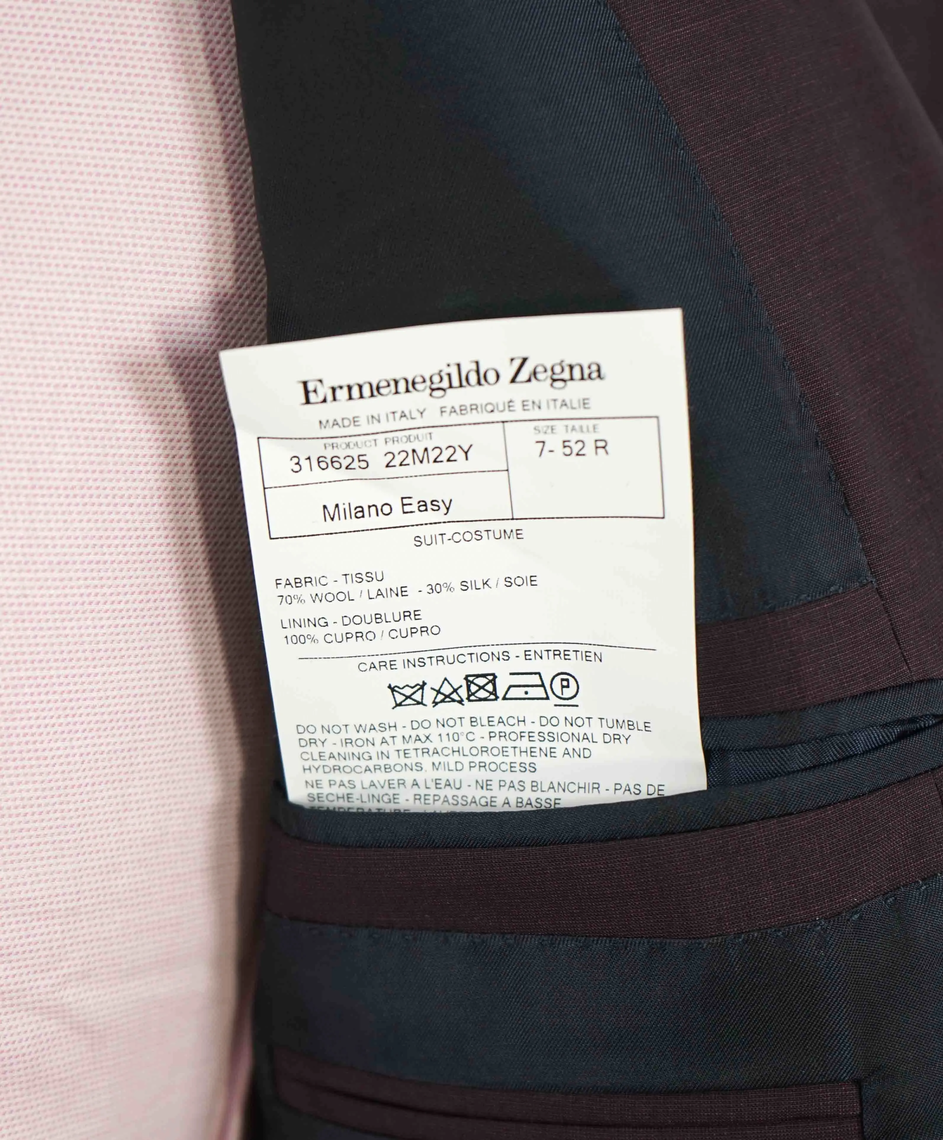 $3,295 ERMENEGILDO ZEGNA -“LEGGERISSIMO" SILK BURGUNDY Red Blazer - 42R 34W