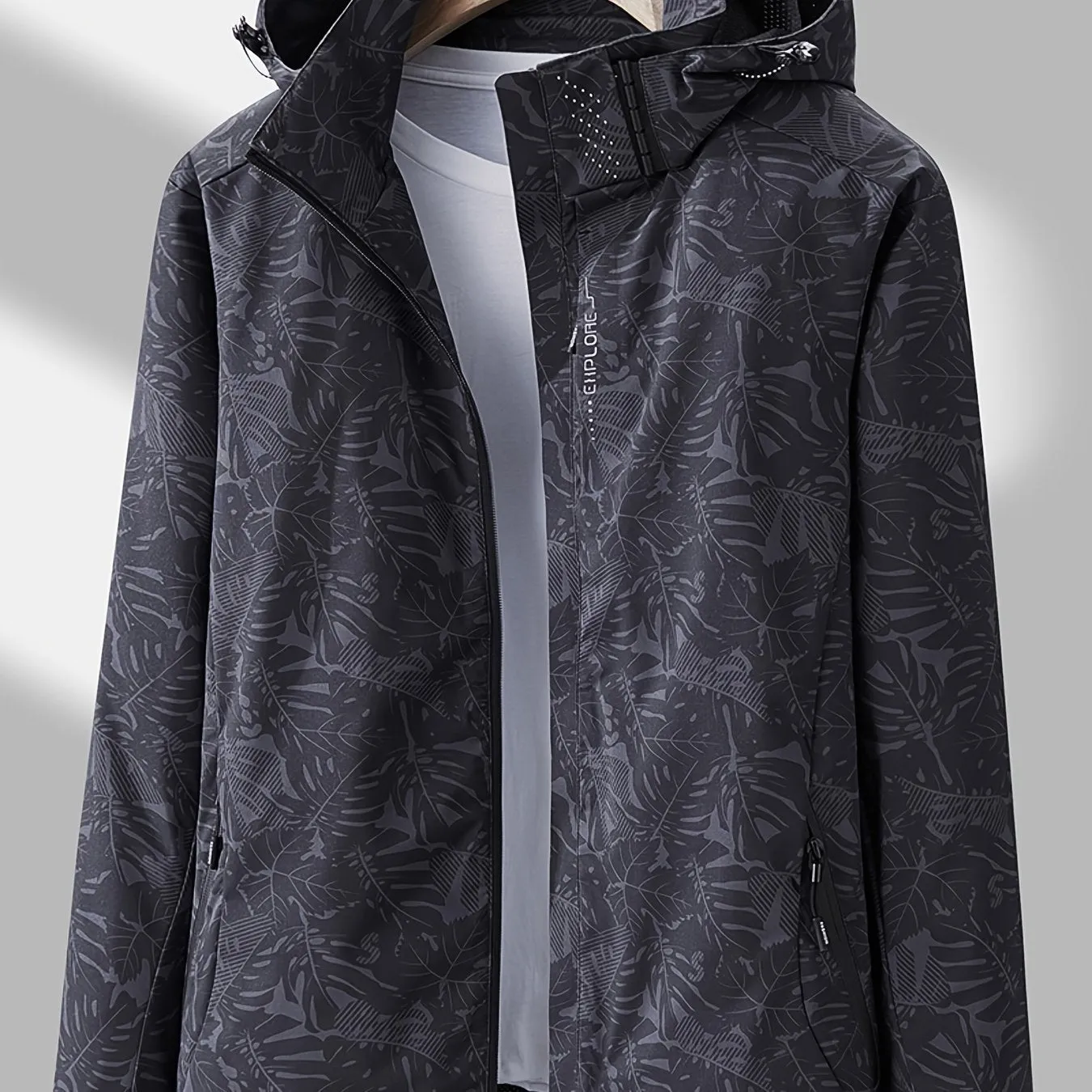 Womens Camouflage Outdoor Jacket Windproof Rainproof With Removable Hood Perfect For Outdoor Adventures | High-quality & Affordable